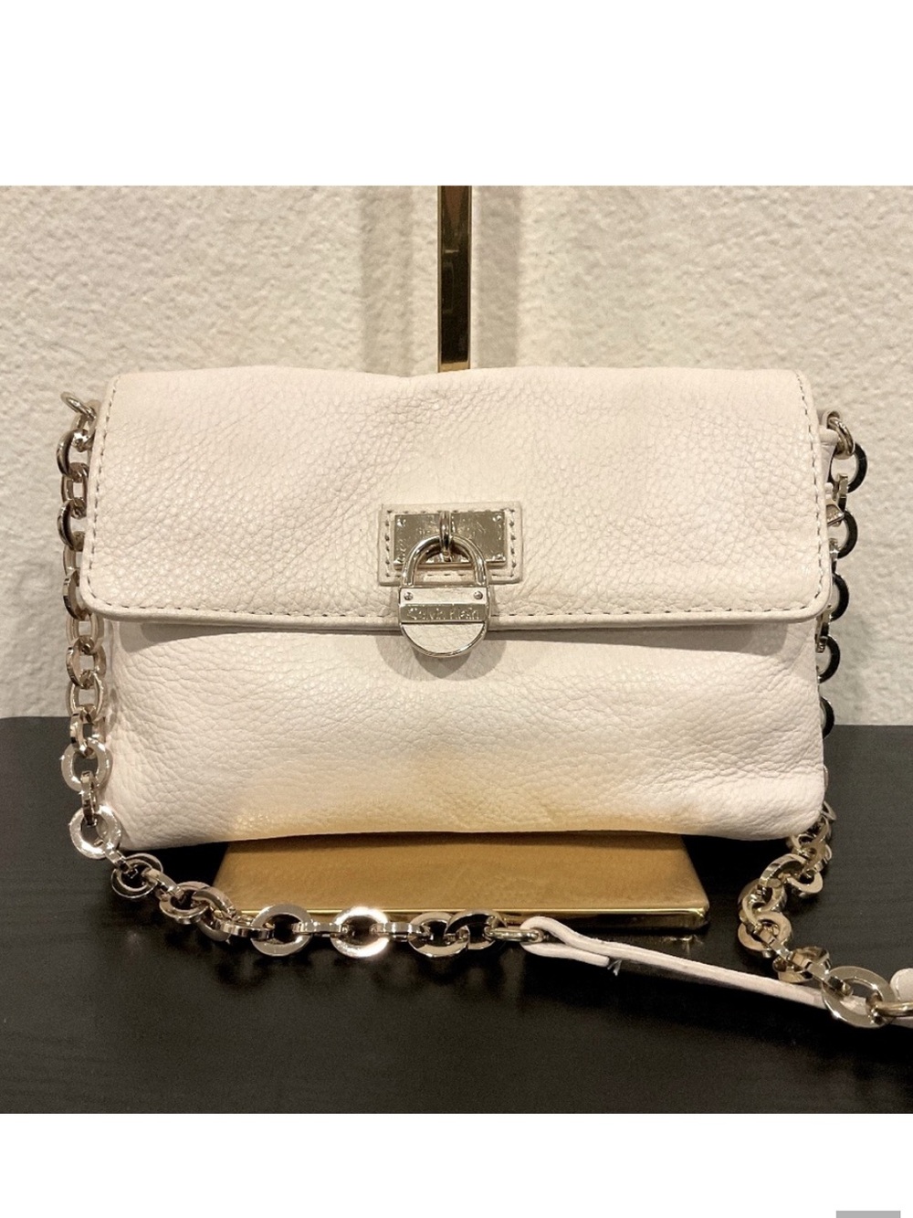 CAVIN KLEIN  Crossbody Bag Off White Leather Gold Chain Strap